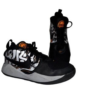 Nike Team Hustle D9 Low 'Graffiti' Youth Basketball Shoes Black Orange Size 6Y